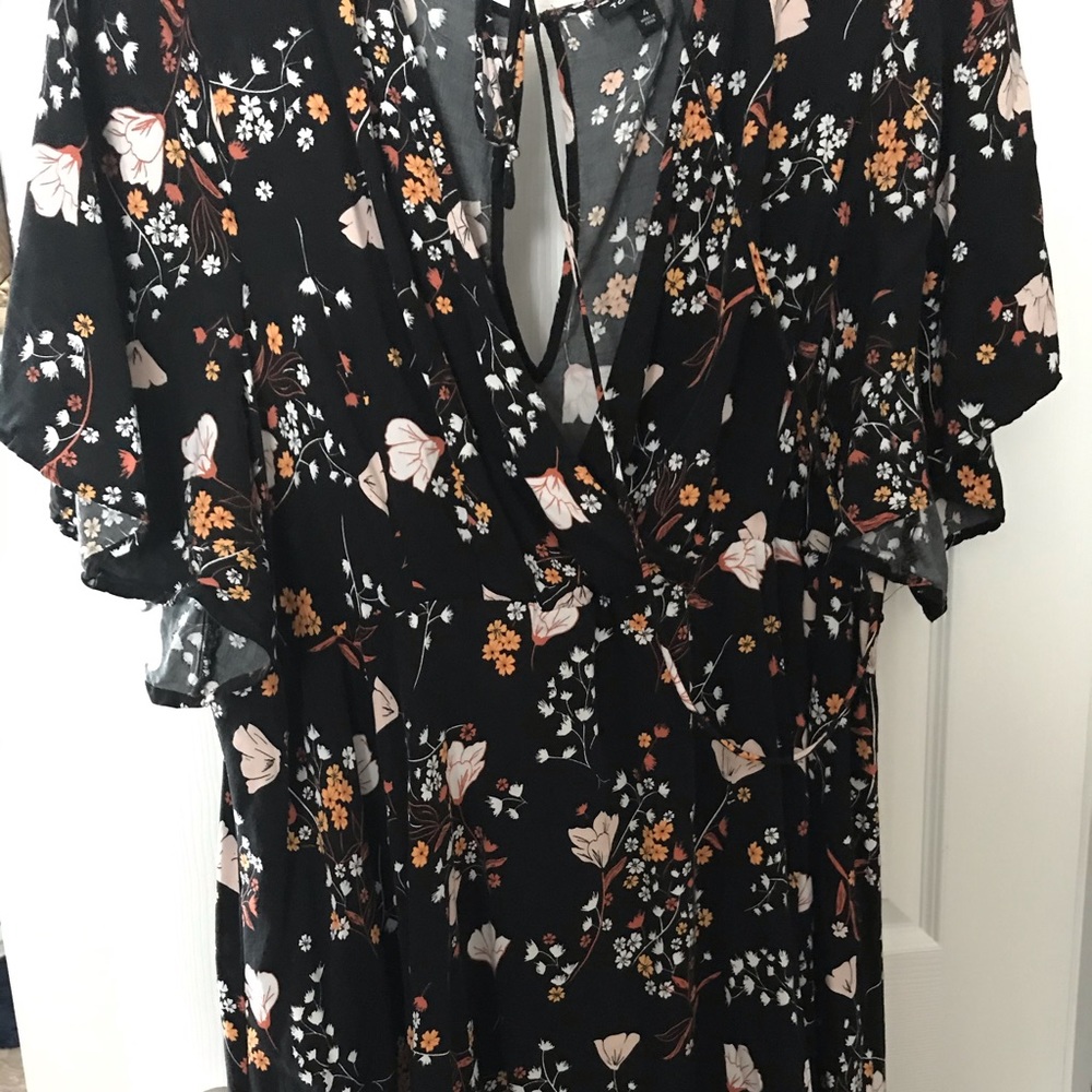 Torrid wrap style skater dress (size 4)